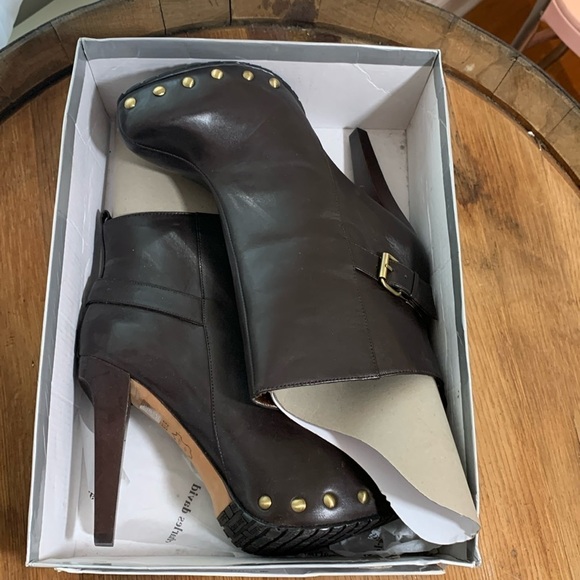Charles David NIB Biff Brown Leather High Heel Stud Buckle Platform Boots 6.5 B - Picture 3 of 17